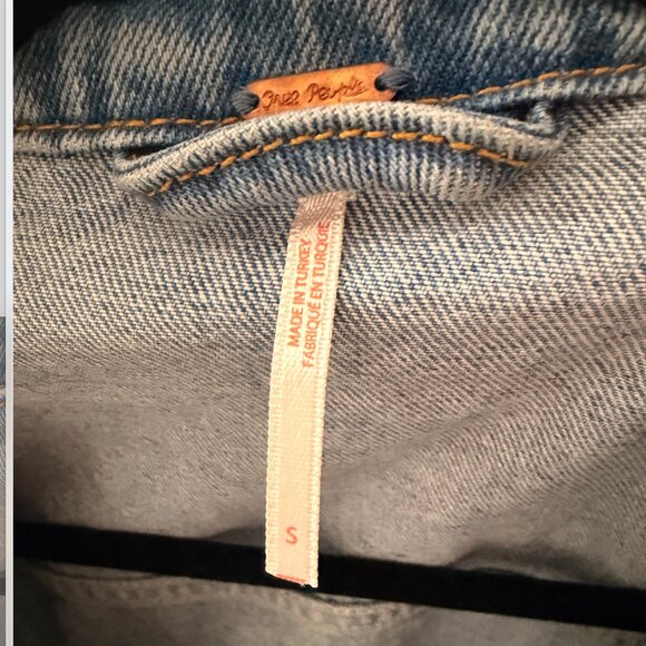 Free People Studded Denim Trucker Jacket - Oversized fit - Like new - Picture 7 of 7